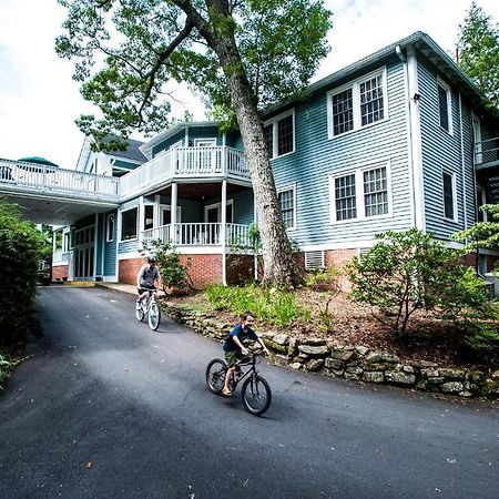 Highland Lake Inn & Resort - Flat Rock Exterior foto